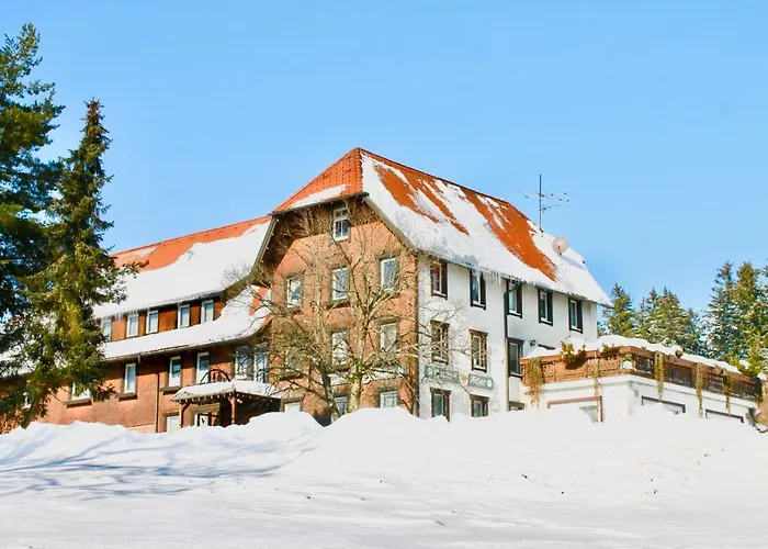 Land-gut-Hotel Höhengasthof Adler