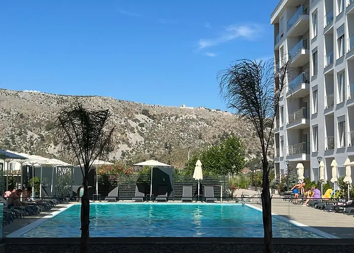Domus Hotel & Apartments