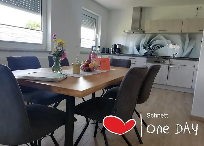 Schnetter Hummel, Apartment 1