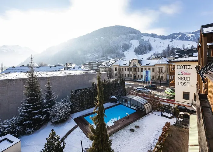 Upside Down Town Hotel Neue Post