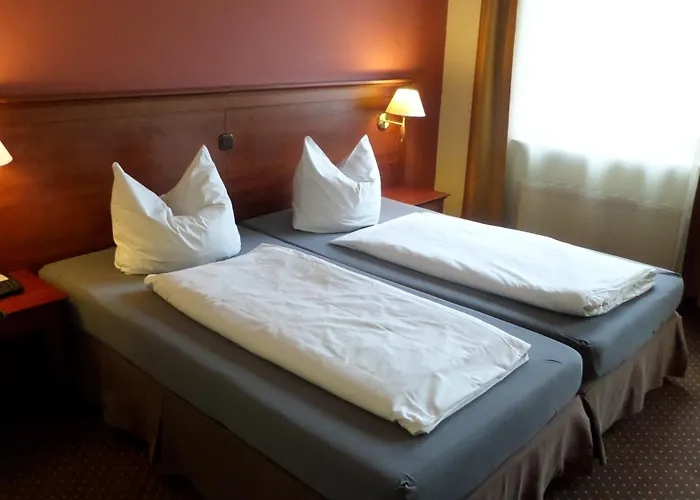 City Hotel