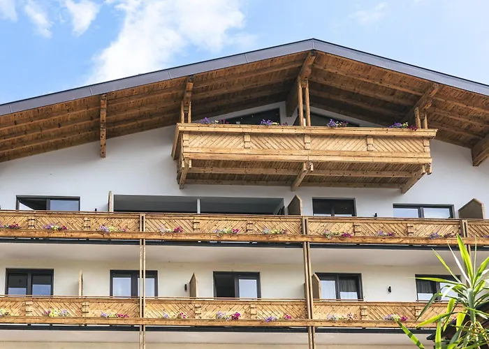 Upside Down Town Hotel Neue Post