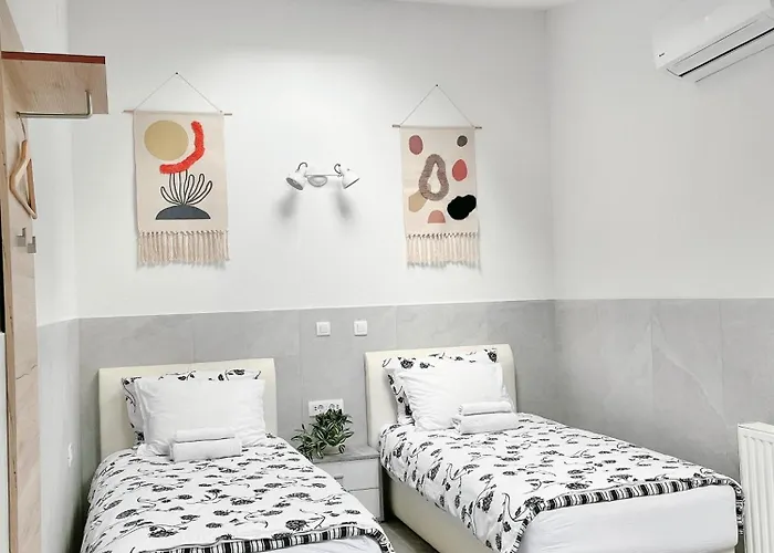 Lina Rooms Hostel