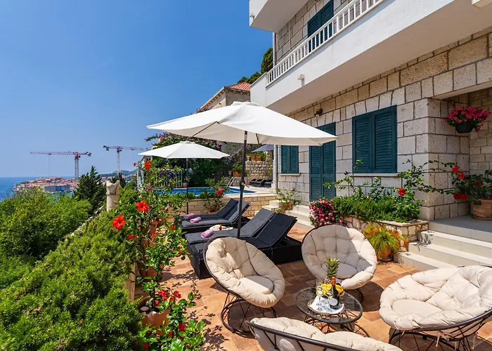 Villa Adrian