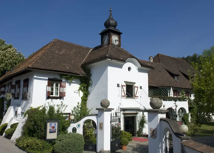 Hotel Schloss Leonstain
