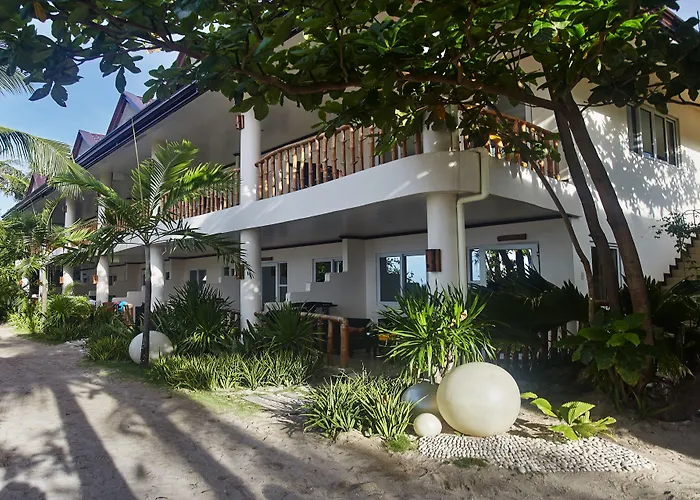 Ocean Vida Beach And Dive Resort