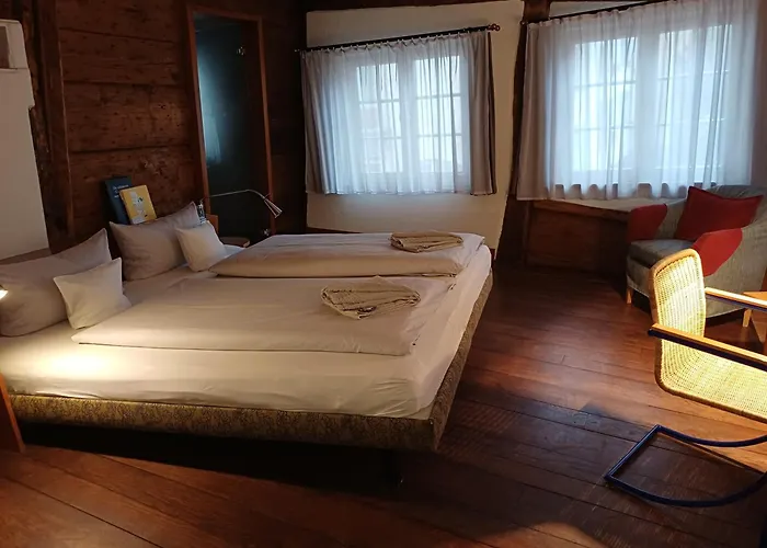 Hotel Schiefes Haus